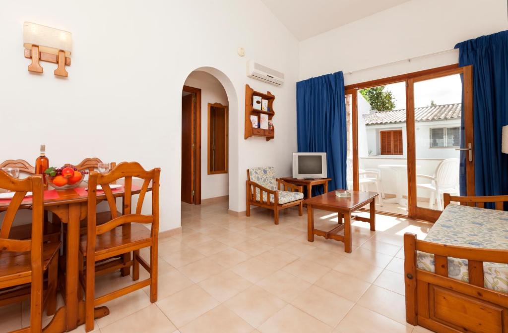 Apartamentos Leo بورت دي بوينسا الغرفة الصورة
